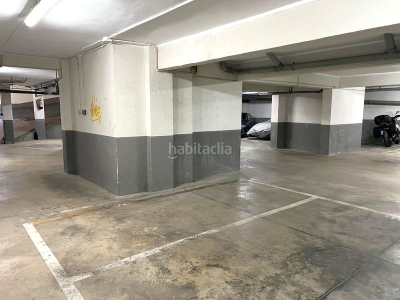 Foto 70609471-9b2c-4319-a1ad-1711b8a57bbe. Aparcament cotxe a Sants Barcelona
