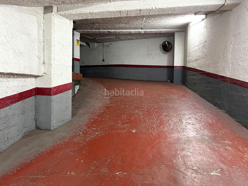 Foto e767e273-9c4d-437d-aff2-9d4be1722585. Aparcament cotxe a Sants Barcelona