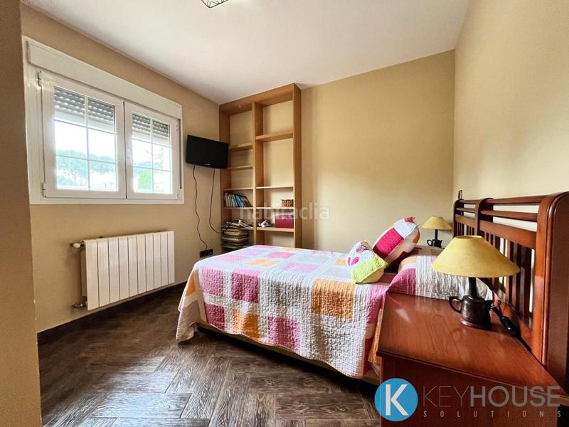 Foto b66529c0-5aff-49dc-a69d-bab42870b2f5. Casa amb piscina a Villar del Olmo