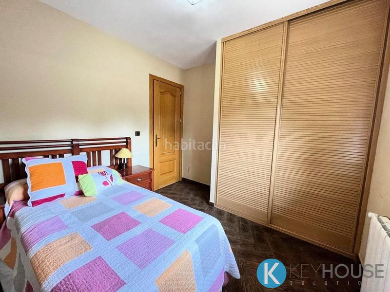 Foto fce3c63d-33d5-4f21-956e-5e99e83da103. Casa amb piscina a Villar del Olmo