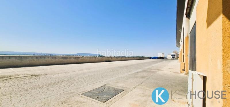 Foto 0280c3ef-dbe6-407e-bbef-5725903cf328. Industrial building in Camarma de Esteruelas