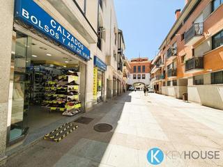 Lloguer Local Comercial a Centro. Alquila tu éxito  local junto al ayuntamiento