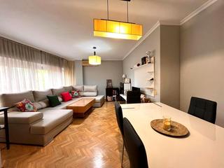 Appartement  Descubrimientos. Piso familiar 3h2b en urbanización con piscina