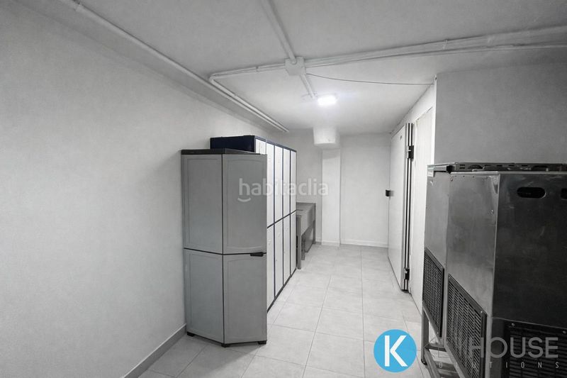 Foto a9fc3ccb-c375-4692-b7ff-e66c9b6b9bb2. Local comercial a Parque Roma-Coronas San Fernando de Henares