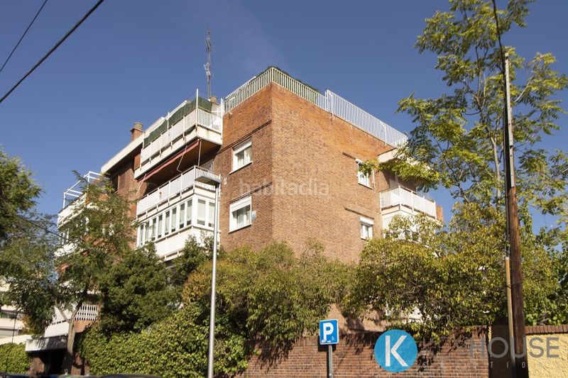 Foto cf1df10e-a8af-4856-b0b5-65de79f7977f. Pis amb calefacció aparcament piscina a Nueva España Madrid