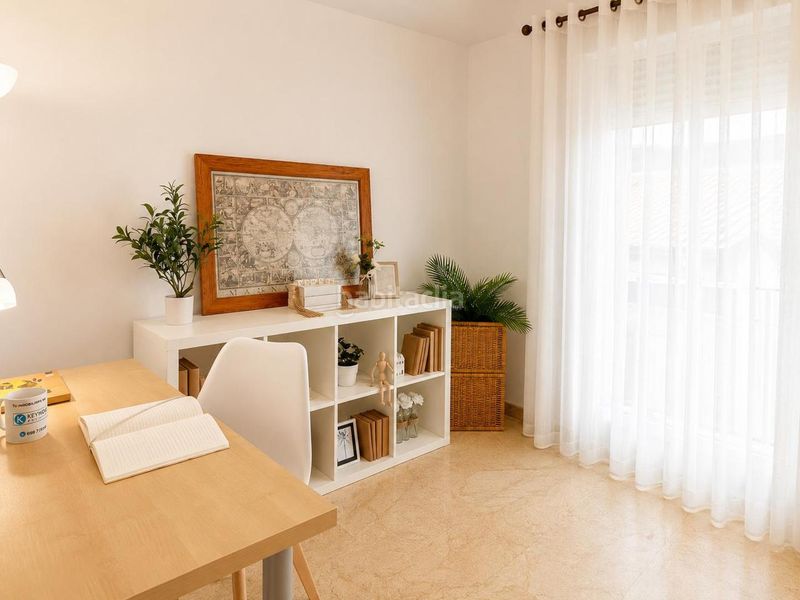 Foto 19d89225-c74b-4e06-bdac-55a99f49b70e. Duplex con riscaldamento in Centro San Fernando de Henares