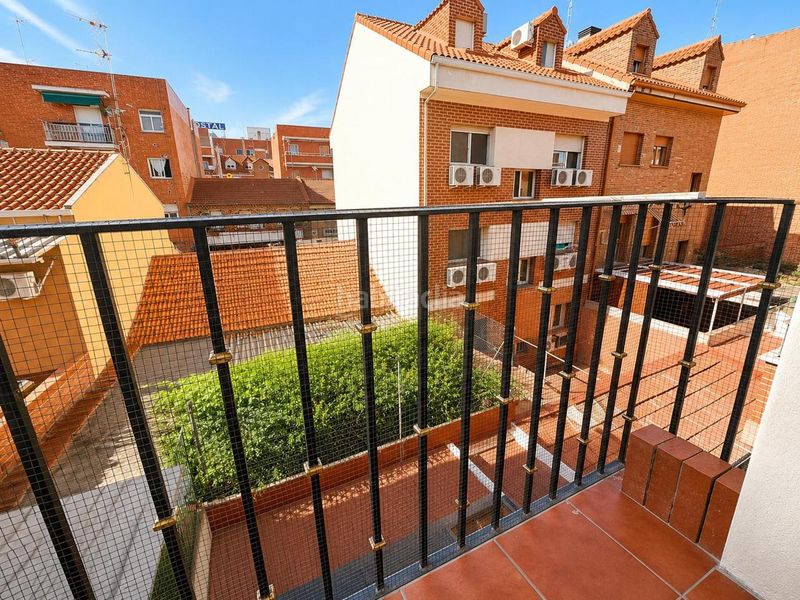 Foto abc1aa90-8384-406b-8678-42e627c4ca70. Duplex con riscaldamento in Centro San Fernando de Henares