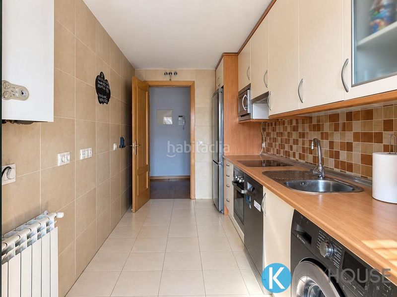 Foto c16ea2c7-fb2c-4471-aa42-7d2da0700857. Duplex con riscaldamento parcheggio in Montserrat-Parque Empresarial San Fernando de Henares