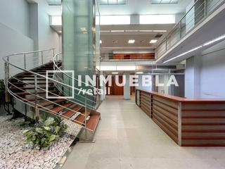 Location Bureau dans Dreta de lEixample. mplia superficie comercial para uso de oficina.