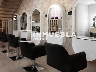 Affitto Locale commerciale in Pere martell 72. En zona residencial con grandes posibilidades