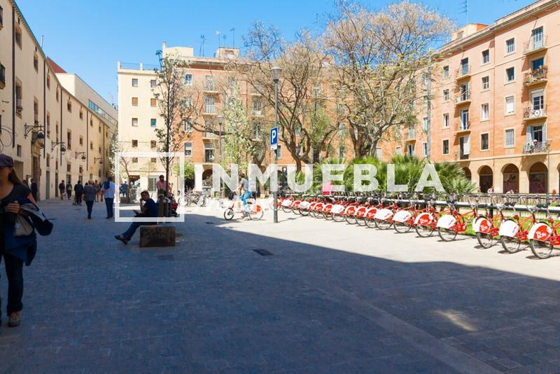 Foto 16768eca-6f30-40af-b1f8-f107c7fdc6a1. Geschäftsraum in Raval Barcelona