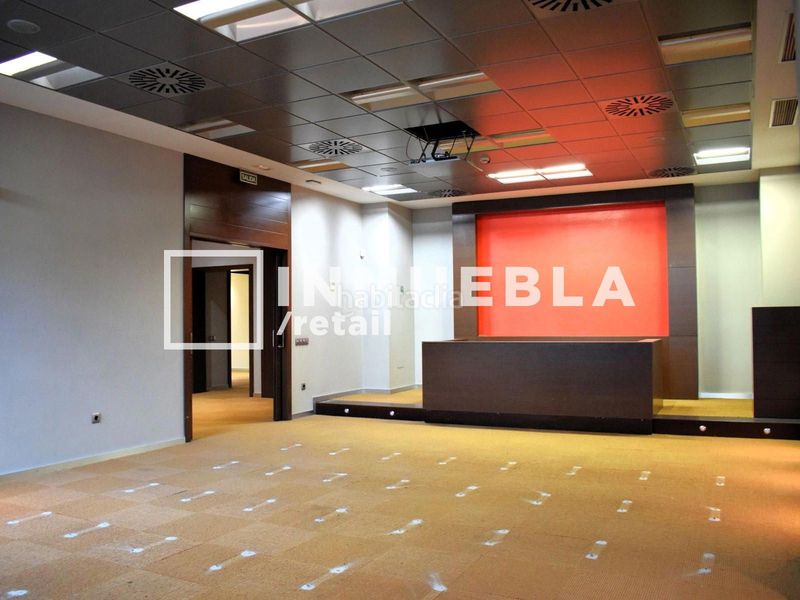 Foto 5afab952-1ff8-4a6c-b1b5-e6c3f936a168. Rent business premise in Dreta de l´Eixample Barcelona