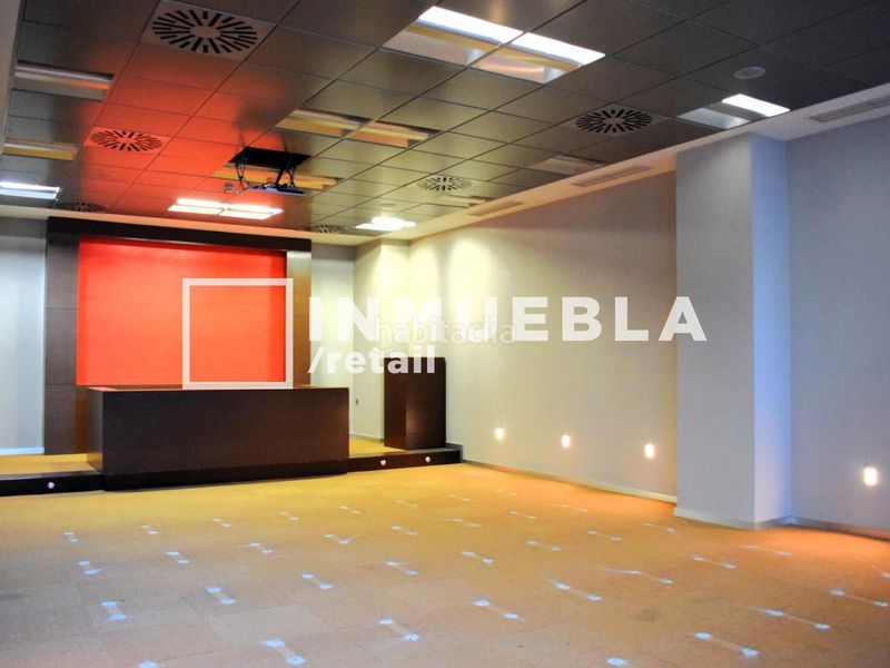Foto 5f627fbe-db56-4525-a3a1-320453344db2. Rent business premise in Dreta de l´Eixample Barcelona