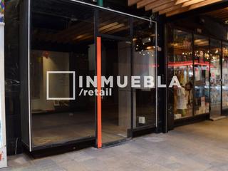 Lloguer Local Comercial a Del pi 5. En galerías maldà