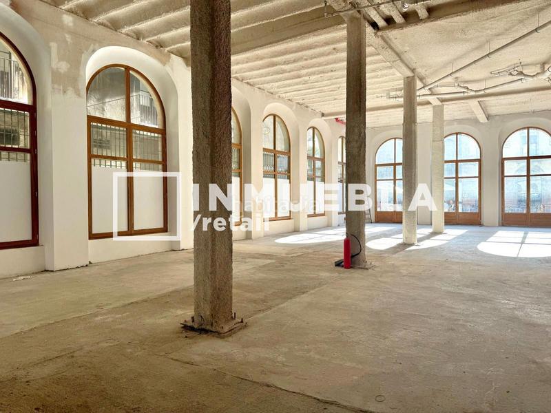 Foto 38ffee20-2d9f-4c17-865c-ff83c6a99b48. Rent office space in ample 13 in Gòtic Barcelona