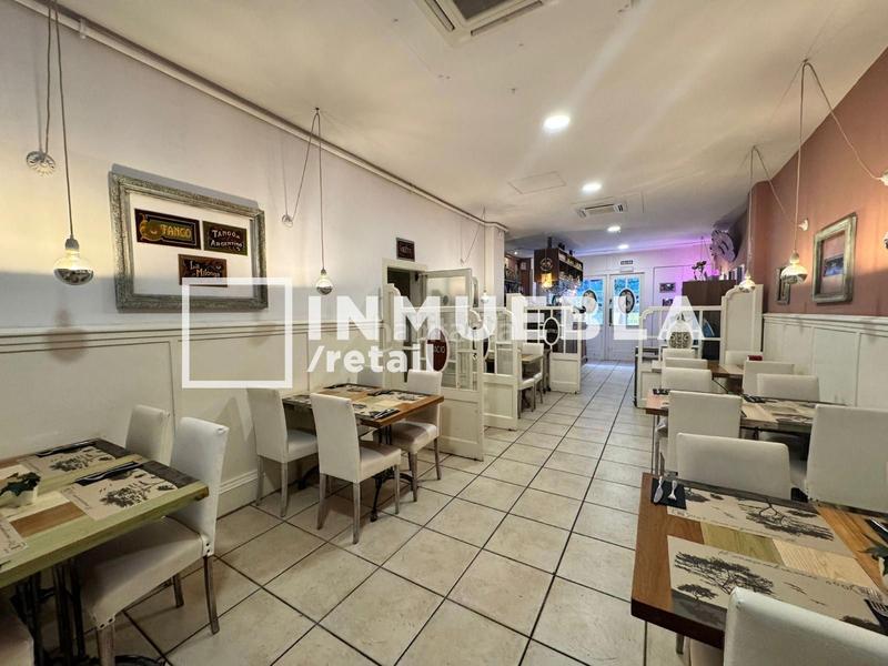 Foto b80ac584-fa41-46f7-9a97-a13bb019f0b5. Alquiler local comercial con licencia c3 y permiso de terraza en Barcelona