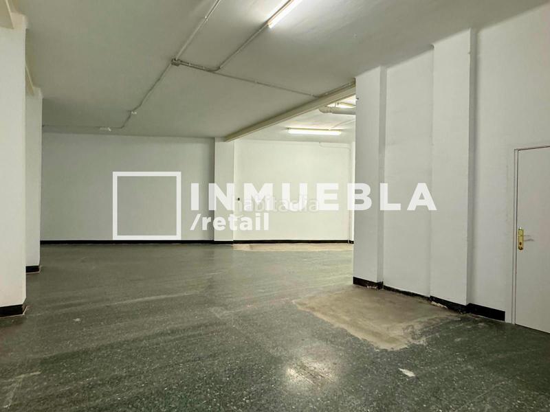 Foto 0da2f2ce-8942-4faf-bf68-00eebf4942bf. Local comercial en tamarit 119 en Sant Antoni Barcelona