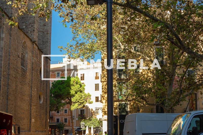 Foto 7a3d0fae-1d28-4b62-8120-bc31c31c5227. Alquiler local comercial en carrer ample 30 en Gòtic Barcelona