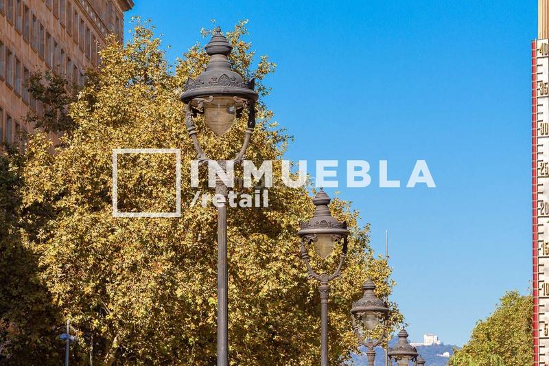 Foto 3108ba71-1b08-4e72-929d-ae87f964b55f. Location local commercial dans carrer ample 30 dans Barcelona