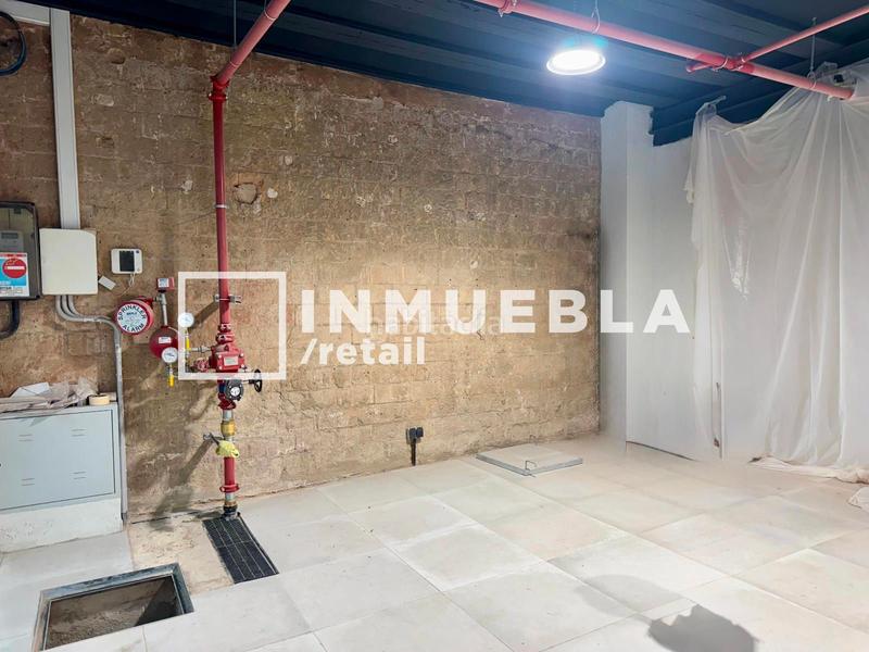 Foto 48a9bc9b-a72a-485e-b792-626109bd3ec6. Location local commercial dans carrer ample 30 dans Barcelona