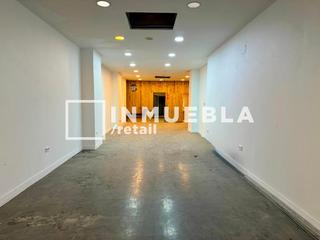 Local Comercial a Vila de Gràcia. Ubicado en zona de gracia