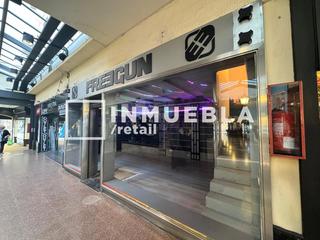 Local Comercial en C. del Pi 5