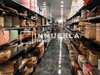 Location Local commercial à La Nova Esquerra de l´Eixample. Gran superficie en alquiler  eixample izquierdo