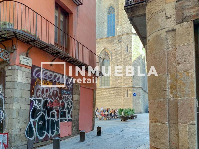 Foto 6195a660-1def-4efa-b5c8-54f7f20dddba. Local comercial a St. Pere - Sta. Caterina - El Born Barcelona