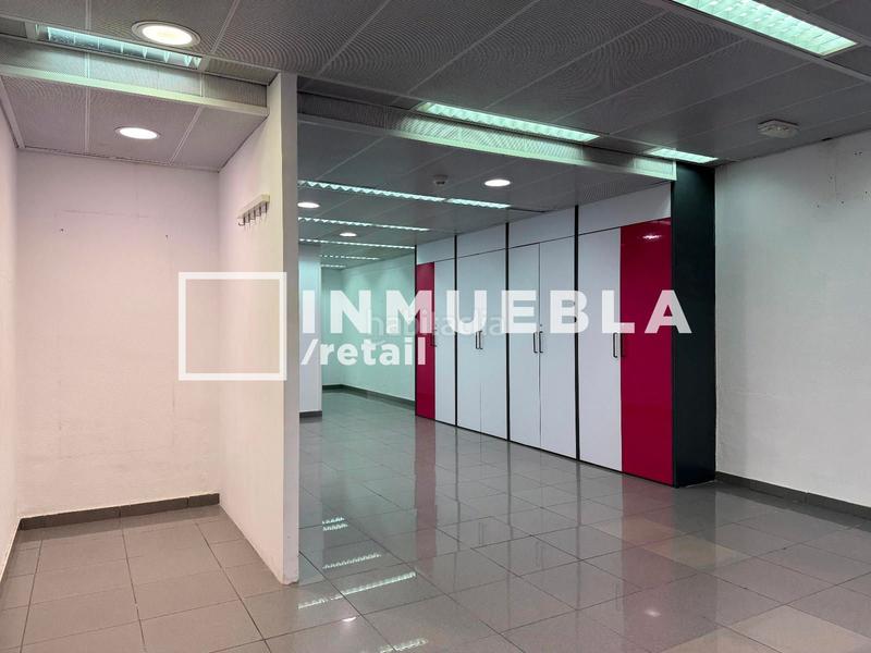 Foto b5dcbfa5-1e78-413f-912c-3c9bbe36ccd8. Alquiler local comercial en villarroel 195 local disponible en villarroel clínic en Barcelona