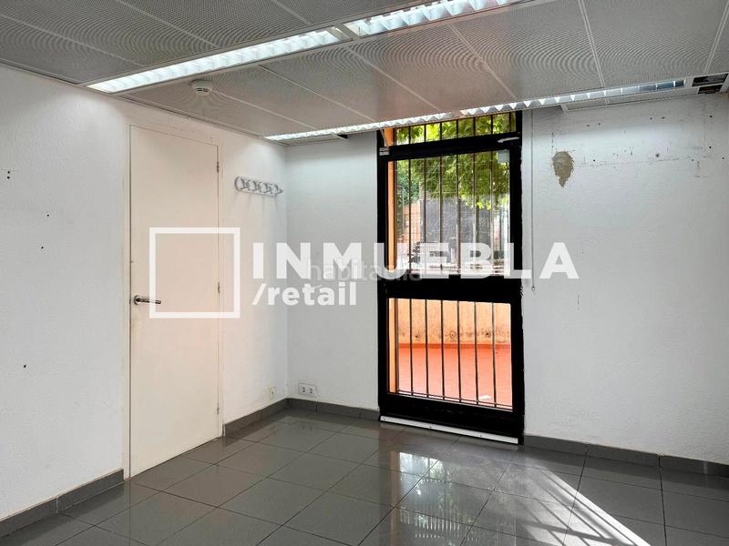 Foto bac69c99-37d3-496e-8194-09a13cc99baa. Alquiler local comercial en villarroel 195 local disponible en villarroel clínic en Barcelona