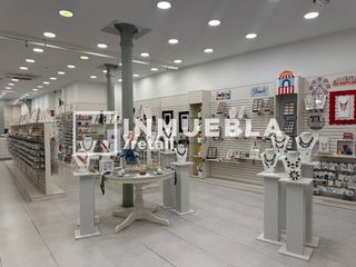 Local Comercial en Banys Nous