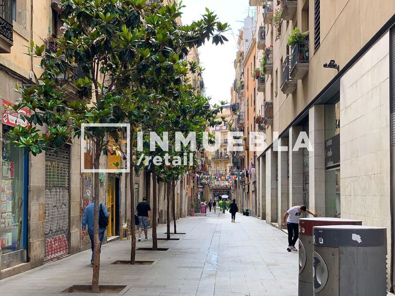 Foto 747828e7-a74a-4adf-ad12-a5c306253834. Local comercial a Raval Barcelona