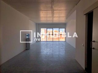 Location Bureau  Dr trueta. Oficina disponible  carrer doctor trueta  poble nou