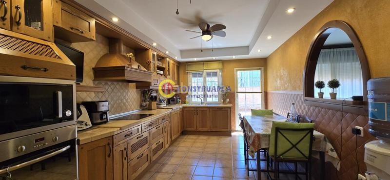 Foto 1a7cd4d7-3882-47e6-b222-031a5361c649. House with heating parking in Hospital-Nuevo Centro Talavera de la Reina