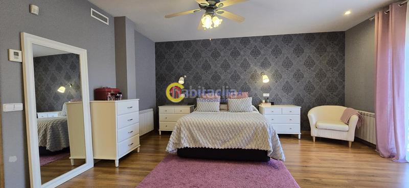 Foto 38675489-3ac1-4bed-ad1f-e43fe2671ff0. House with heating parking in Hospital-Nuevo Centro Talavera de la Reina