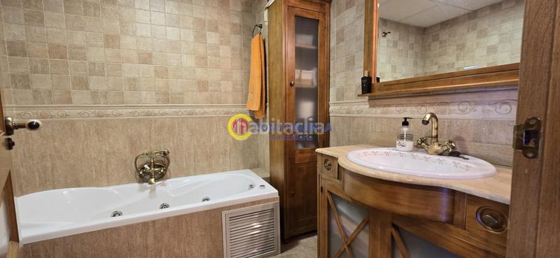 Foto b16a8bb6-6bf6-4584-9ae3-dc64a0d633e4. House with heating parking in Hospital-Nuevo Centro Talavera de la Reina