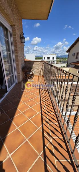 Foto b1f854d1-30ba-4b47-93cf-62681dc6be52. House with heating parking in Hospital-Nuevo Centro Talavera de la Reina