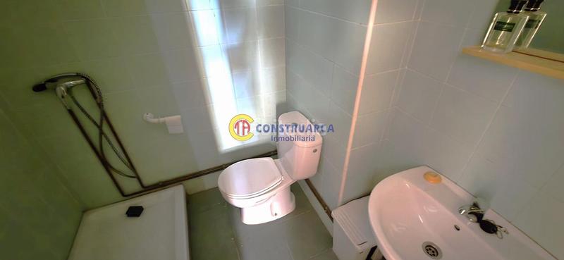 Foto ebc5c0a6-6158-4457-bf4e-b32fcfb53f12. Local commercial dans El Pilar-La Estación Talavera de la Reina