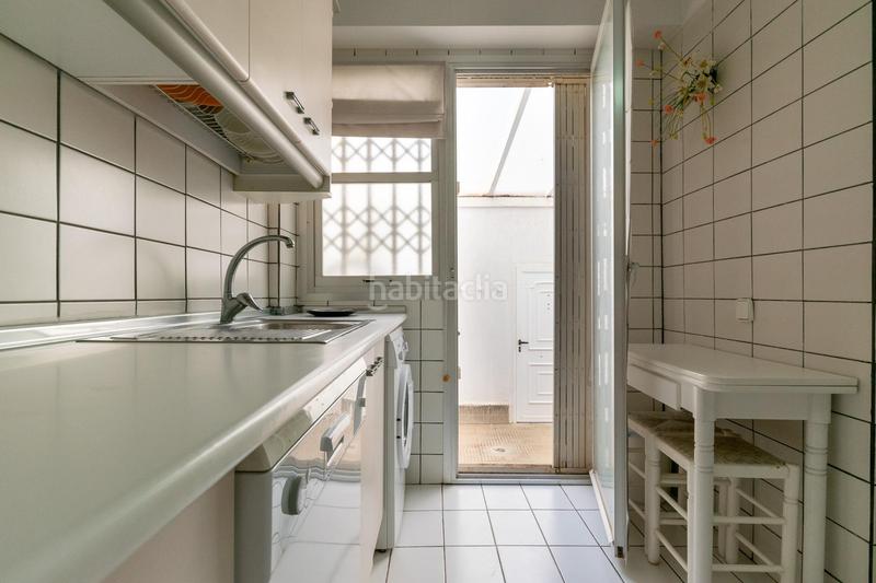 Foto 04cb7b88-fb4f-4ea8-8edd-6195c6e03e34. Casa amb aparcament a calas Santa Pola este Santa Pola