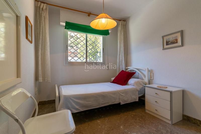 Foto 1d6b9a84-f4ea-4f6d-9d73-4127c2832f38. Casa amb aparcament a calas Santa Pola este Santa Pola