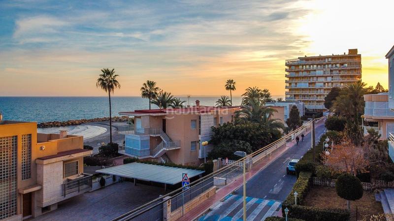 Foto 2c58da07-3aed-48b8-a4f8-cd919e2681e0. Casa amb aparcament a calas Santa Pola este Santa Pola