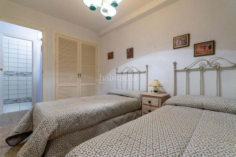 Foto 4e891087-46fa-4d3e-9fff-d7984ca80f6e. Casa amb aparcament a calas Santa Pola este Santa Pola