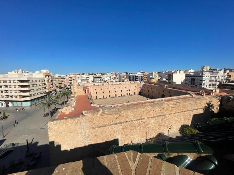 Foto b4fa7eb0-4cd7-4919-a341-948a18c23f0a. Attique avec chauffage piscine dans Playa Levante Santa Pola