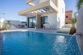 Chalet  Calle chumbera. Villas de obra nueva en los montesinos