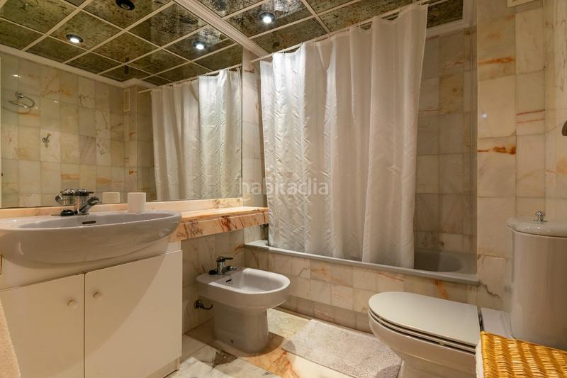 Foto 5d3150a6-bab9-4d02-8783-c85f4148e65f. Alquiler piso verano en familia con piscina y playa en Santa Pola