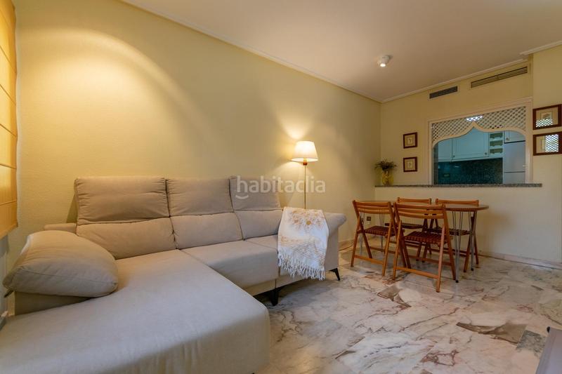 Foto 411cbcff-de3b-4ac4-a636-354a9dae1fd1. Location appartement avec parking piscine dans Calas Santiago Bernabeu Santa Pola