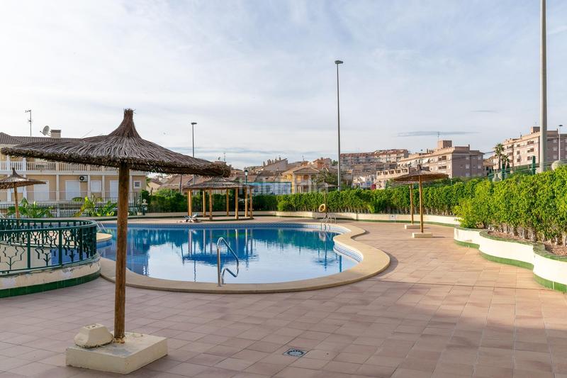 Foto 0989f16b-a05a-43a6-8285-e806193edc78. Rent flat with parking pool in Calas Santiago Bernabeu Santa Pola