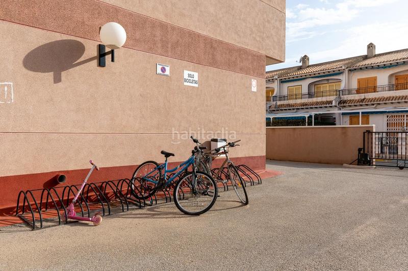 Foto 4cf1e53a-5579-4d01-a0c6-178383706b80. Lloguer apartament amb piscina a Playa Tamarit-Playa Lissa Santa Pola