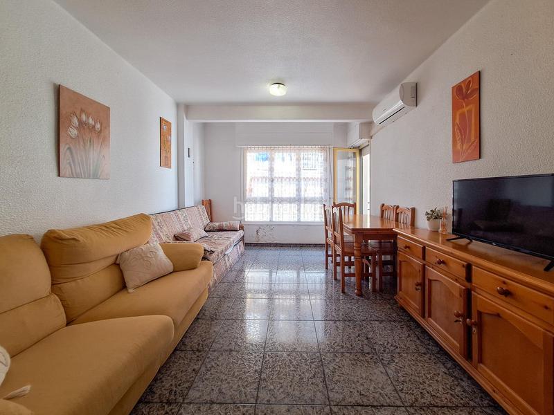 Foto 2fc551ee-faf9-4687-94b2-fdcce9fb56e8. Piso inversión en Playa Levante en Playa Levante Santa Pola