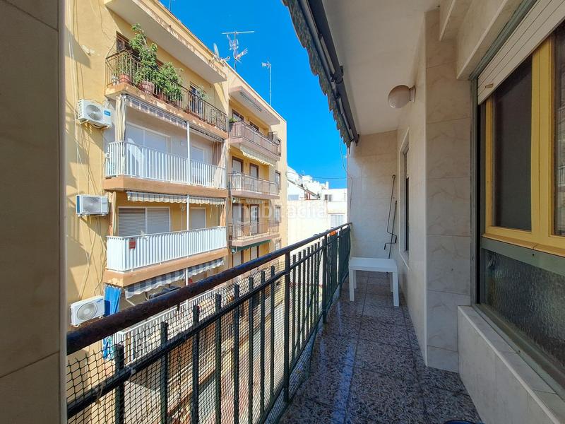 Foto 5f1f4297-61d0-435a-9e70-bb38fe1bad2f. Piso inversión en Playa Levante en Playa Levante Santa Pola
